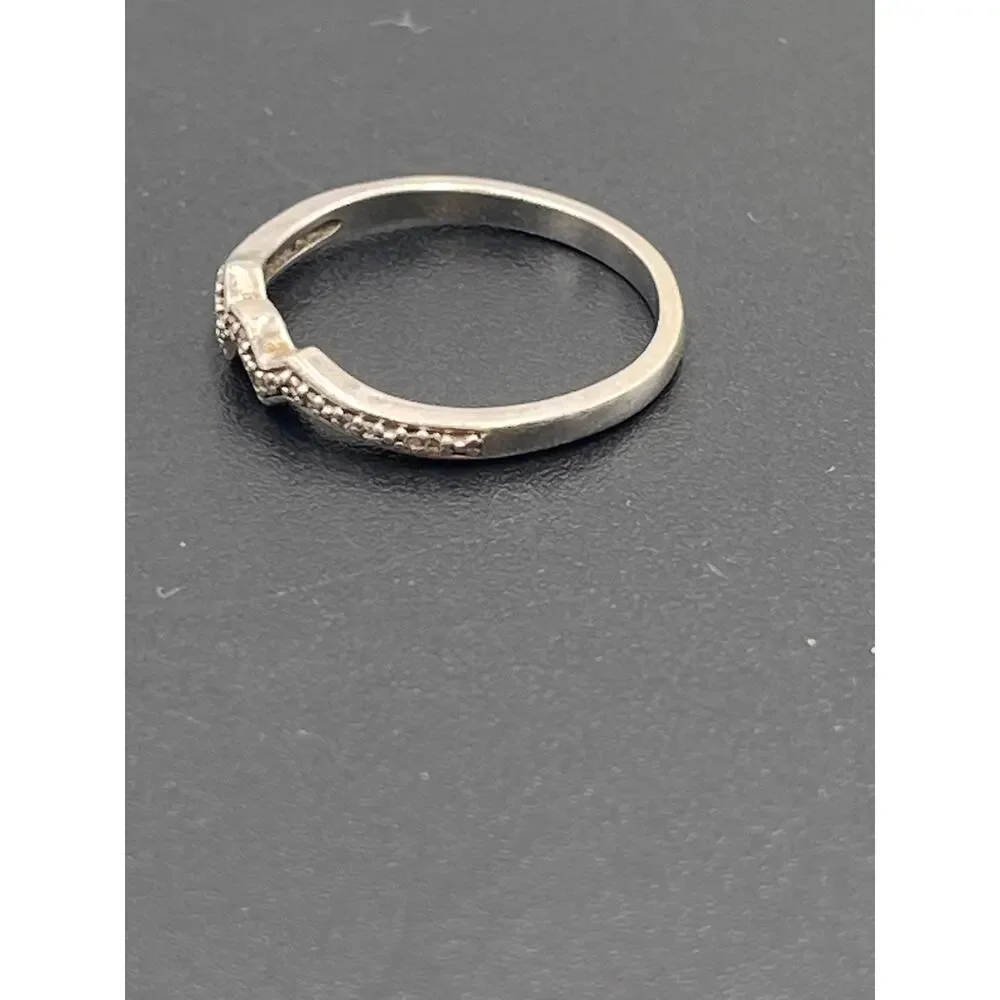 HK Sterling Silver 925 Wave Chip‎ Diamond Band Ring Size 7.5